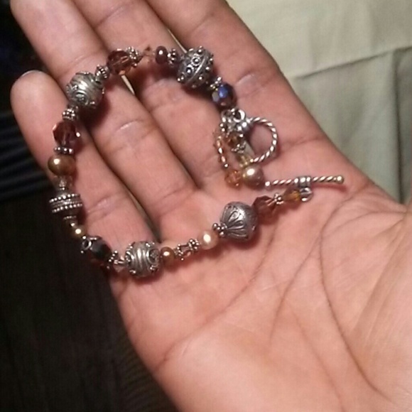 Bracelet - Picture 1 of 2